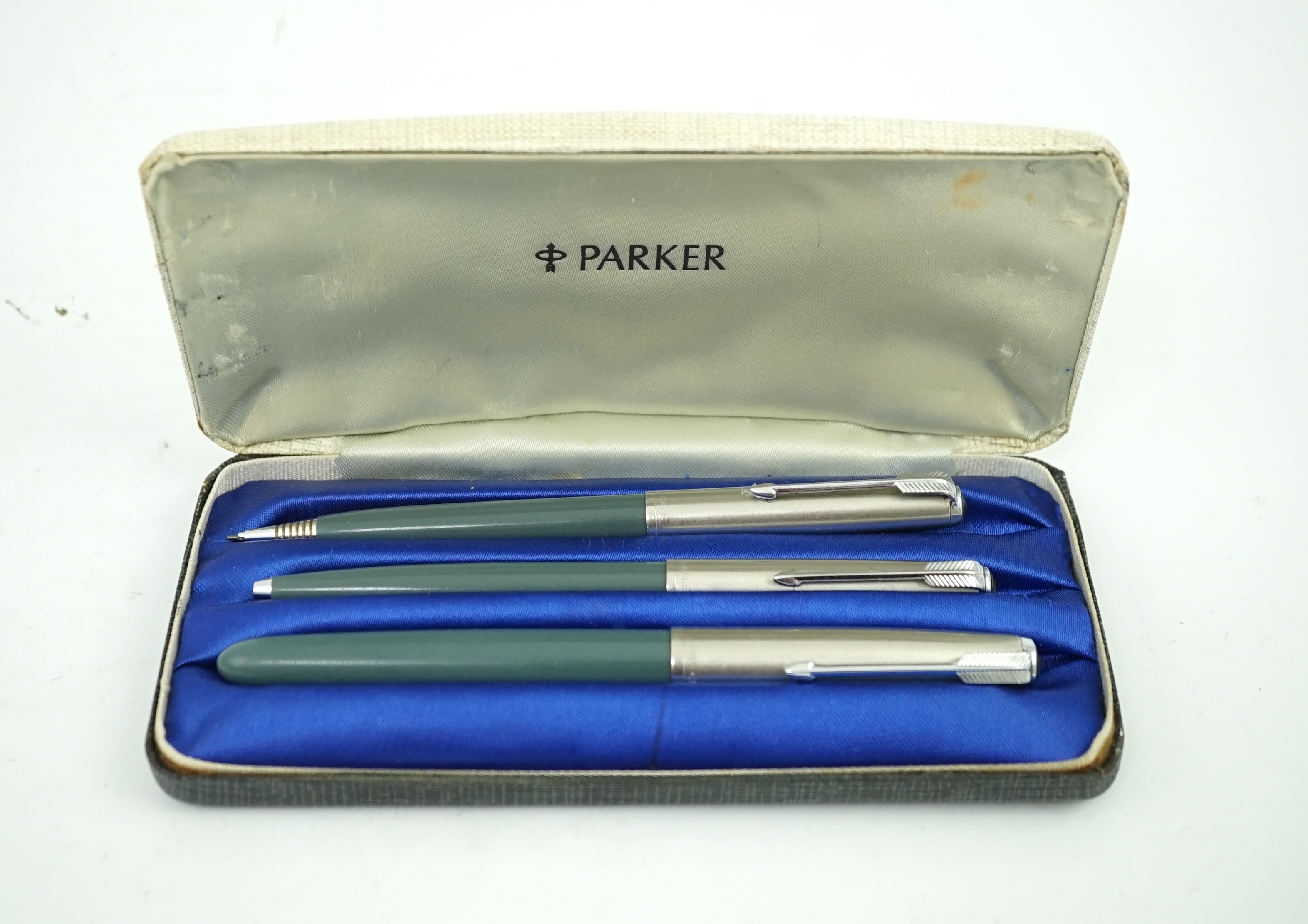 A Parker '51' Aerometric fountain pen, ball pen and pencil in grey